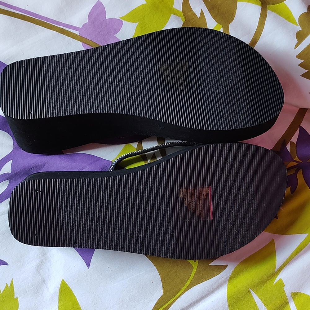 Torrid Sandals - Picture 3 of 5